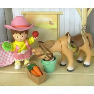   Paddywhack Lane Emily?s Trail Ride Pony Playset: Toys & Games