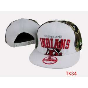  NFL Cleveland Indians Camo White Snapback Hats: Sports 