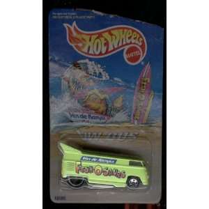  Hot Wheels 1997 Fish O Saurs Vw BUS 1:64 Scale: Toys 