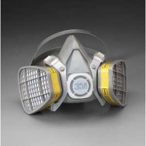 3M Medium Thermoplastic Elastomer Series 5000 Half Mask Organic Vapor 