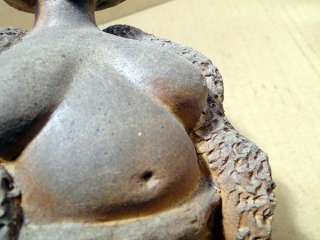 POTTERY LAGER WOMAN   WIFE STATUE SCULPTURE  