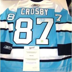   Sidney Crosby Uniform   2011 Winter Classic   Autographed NHL Jerseys