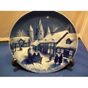  Royale Blue Winter China    1970 Christmas Plate 