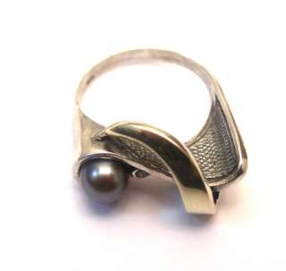Sterling Silver 925 Ring with Black Pearl and Gold 9Ct  