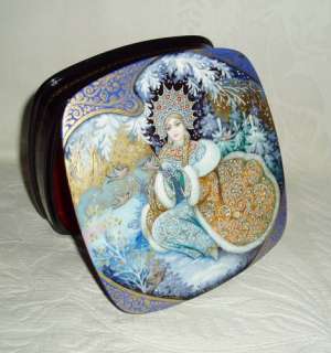 Russian Lacquer box Kholui  Snow Maiden & bullfinches  Hand Painted 