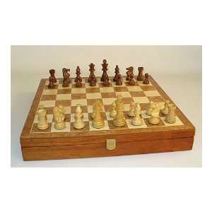  Lardy Sheesham and Boxwood Chessmen with Toonwood and 
