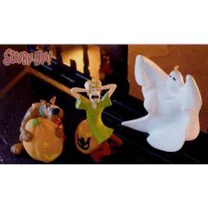   Halloween Zoinks Its a Ghost Scooby Doo Ornamernts 