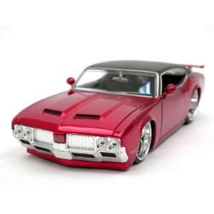   car 124 scale die cast by Jada Toys   Metallic Red 90552 Toys