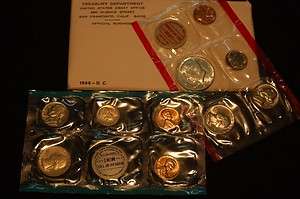 1968 US MINT Uncirculated Set With SILVER John F Kennedy Half Dollar 