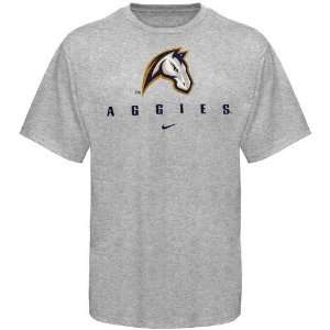 Nike UC Davis Aggies Ash Basic Logo T shirt:  Sports 