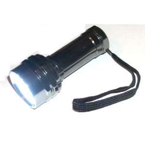   Bright White LED Flashlight 3 x AAA tail clicky switch. Electronics