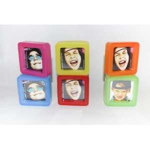  Mini Magnet Frames One Set of 6 Colors (1 Set): Everything 