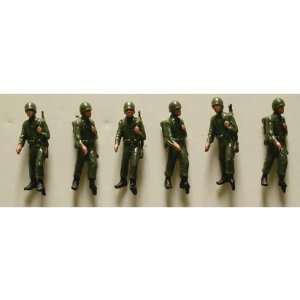  5693 Army Figures Standing (6) HO Toys & Games