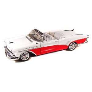 1957 Buick Roadmaster 1/18 Red & White: Toys & Games