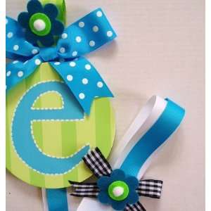   green   hand painted round wall letter hair bow holder