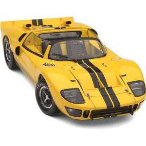  Ford GT40 Mk II Roadster 1966 Yellow 1 of 966 pieces 1/18 