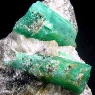Rough Emerald Crystal Specimen emyn9ie0410  