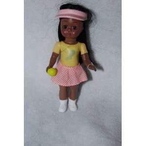   Madame Alexander 2005 Tennis Girl African American #10: Toys & Games