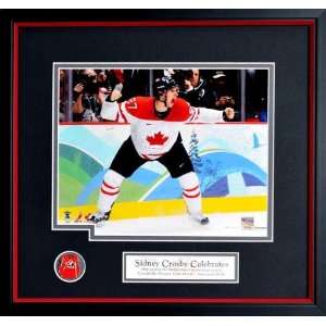 com Sidney Crosby Celebrates Olympic Gold Framed Print 15 x 18 NEW 