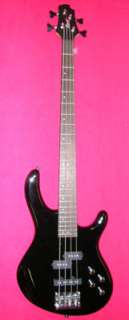 CORT ACTION A BASS GUITAR WITH ACTIVE ELECTRONICS BM  