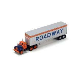   Athearn   N RTR Mack B Tractor w/40 EP Trailer, Roadway: Toys & Games