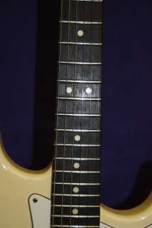   Fender Stratocaster strat Plus + Cream white Vintage Noiseless  