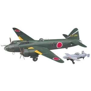   G4M2E Type 1 Attack Bomber (Plastic Model Airplane) Toys & Games
