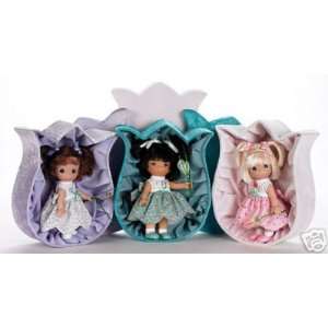   PRECIOUS MOMENTS TO THE SWEETEST TU LIPS LAVENDER DOLL: Toys & Games