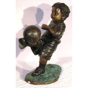  Metropolitan Galleries SRB47783 Boy playing Soccer Bronze 