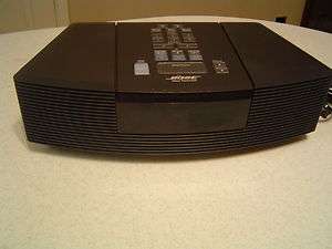 BOSE WAVE RADIO/CD PLAYER AM/FM/CD/ALARM/AUX/ & REMOTE AND IPOD 