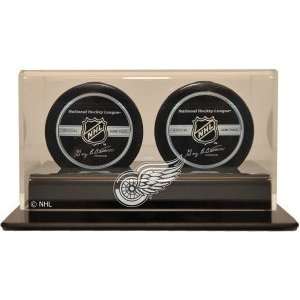  Detroit Red Wings Double Hockey Puck Display Case Sports 