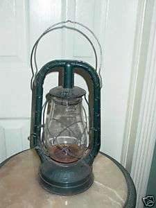 Dietz Monarch NY USA Fitzall Loc Nob Lantern  