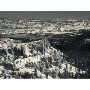 Utah, Bryce Canyon National Park, Bryce Amphitheater Between Sunrise 