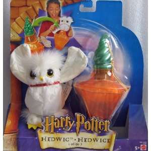  Harry Potter Hedwig Toy Pet #1 of 3 w Potion Bottle (2002 