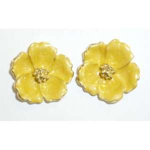  Yellow Enamel Flower Pierced Earrings Jewelry